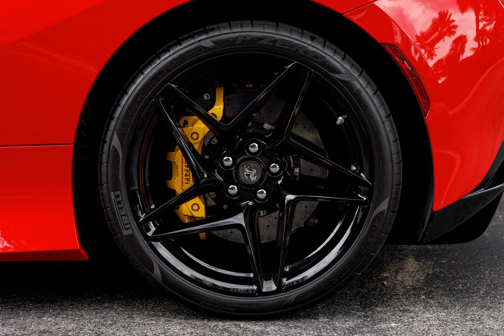 Used 2022 Ferrari F8 Tributo RWD image 43