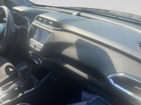 Used 2022 Chevrolet TrailBlazer LT w/ LPO, Blackout Package AWD/4WD image 10