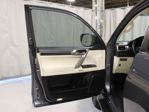 Used 2022 Lexus GX 460 Premium w/ Premium Plus Package AWD/4WD image 25