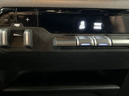 Used 2024 RAM 2500 Big Horn image 44