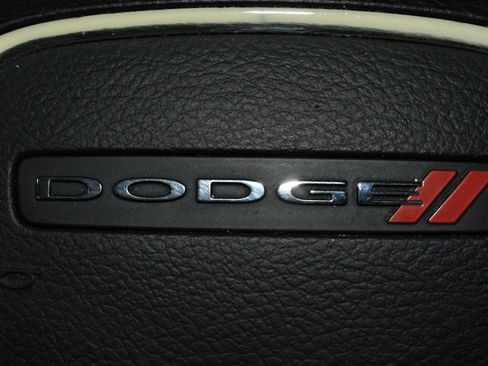 Used 2020 Dodge Challenger SXT image 31