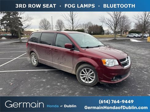 Used 2019 Dodge Grand Caravan SXT image 1