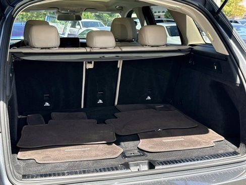 Used 2018 Mercedes-Benz GLC 300 image 11