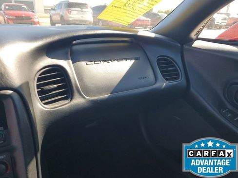 Used 2003 Chevrolet Corvette Convertible w/ Preferred Equipment Group1 image 26