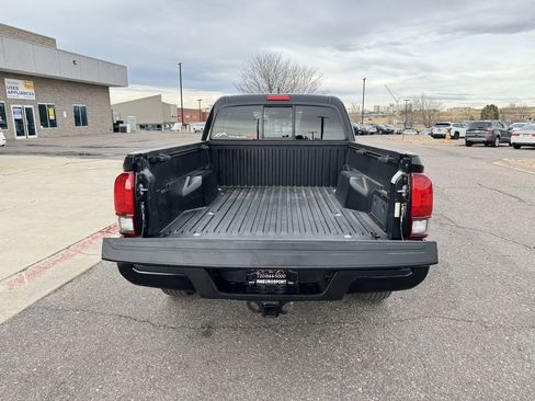 Used 2019 Toyota Tacoma SR w/ SX Package AWD/4WD image 8
