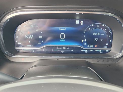 Used 2022 Chevrolet Suburban Z71 w/ Luxury Package image 15