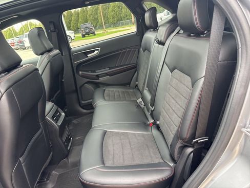 Used 2024 Ford Edge ST-Line w/ Class II Trailer Tow Package AWD/4WD image 19