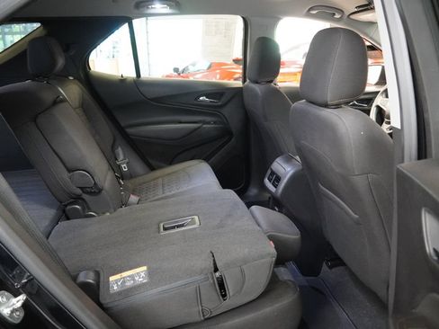 Used 2023 Chevrolet Equinox LT FWD image 33