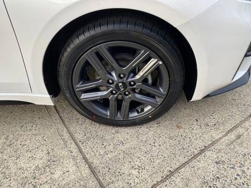 Used 2021 Kia Forte GT-Line image 24