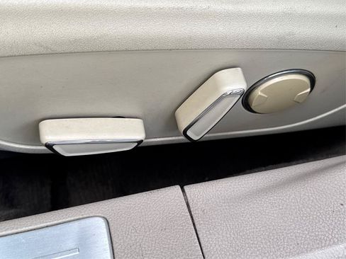Used 2016 Lincoln MKZ Hybrid w/ Equipment Group 600A Reserve FWD image 20