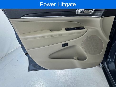 Used 2019 Jeep Grand Cherokee Limited w/ Trailer Tow Group IV AWD/4WD image 19