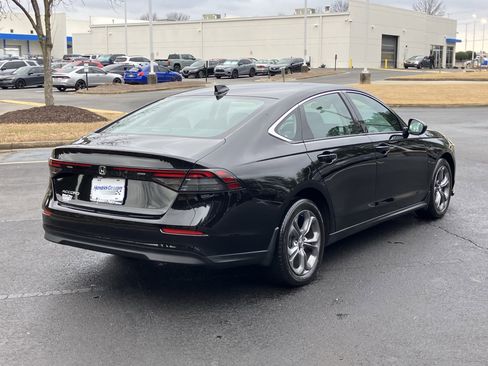 Used 2024 Honda Accord EX image 10