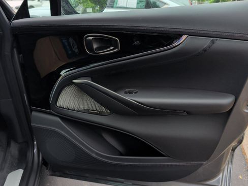 Used 2025 Aston Martin DBX 707 AWD/4WD image 39