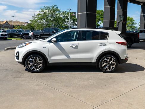Used 2020 Kia Sportage EX w/ Option Group 15 AWD/4WD image 4