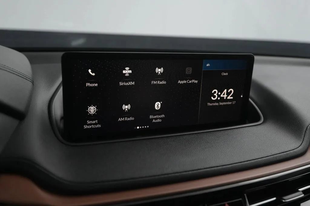 Used 2022 Acura MDX SH-AWD image 24