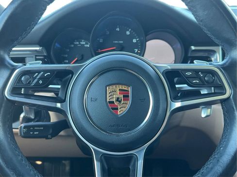 Used 2021 Porsche Macan AWD/4WD image 23