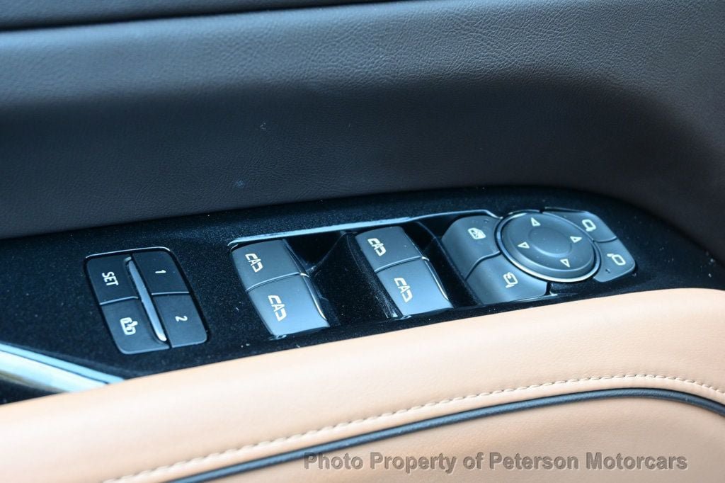 Used 2021 Cadillac Escalade Premium Luxury RWD image 26