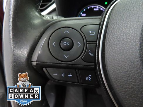 Used 2021 Toyota RAV4 XLE Premium AWD/4WD image 12