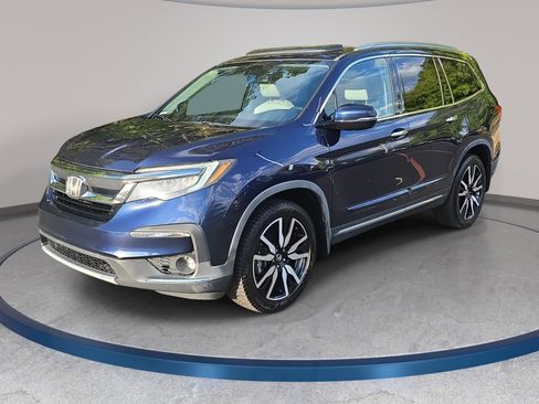 Used 2019 Honda Pilot Touring image 1