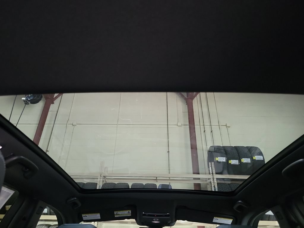 New 2024 Land Rover Discovery Sport Dynamic SE AWD/4WD image 27