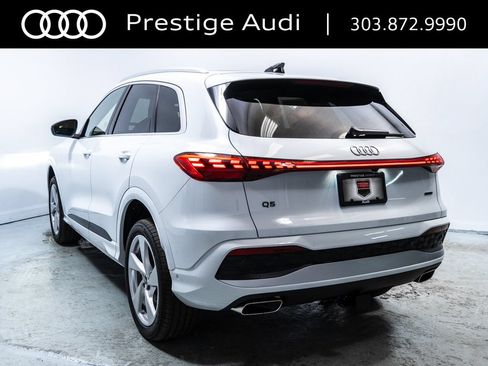 Used 2025 Audi Q5 Premium Plus w/ Premium Plus AWD/4WD image 3