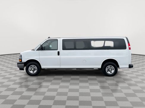 Certified 2024 Chevrolet Express 3500 LT w/ LT Preferred Equipment Group RWD image 6