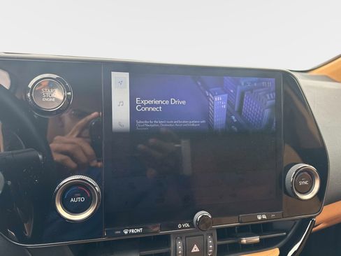 Used 2025 Lexus NX 250 FWD w/ Towing Package (2000 Lbs) image 21