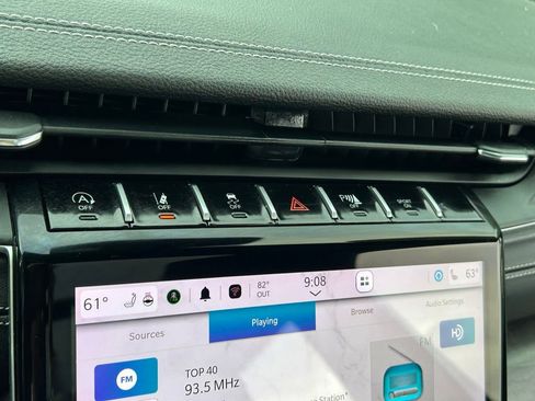 Certified 2024 Jeep Grand Cherokee Limited w/ Black Appearance Package image 55