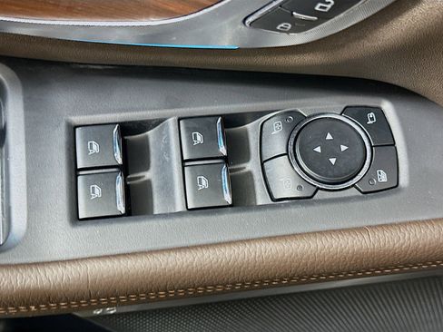 Used 2025 Ford Expedition King Ranch image 15