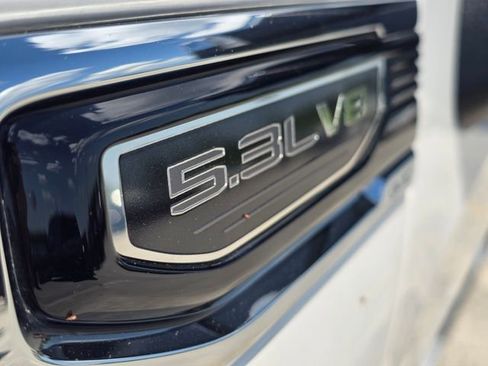 Used 2024 GMC Sierra 1500 SLT w/ SLT Premium Plus Package AWD/4WD image 10