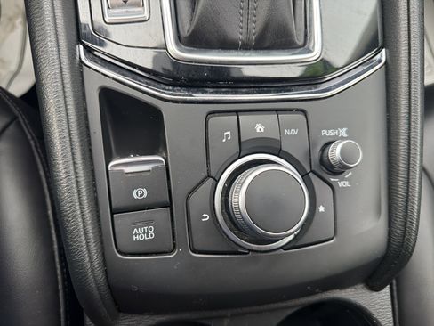 Used 2020 MAZDA CX-5 Touring image 29