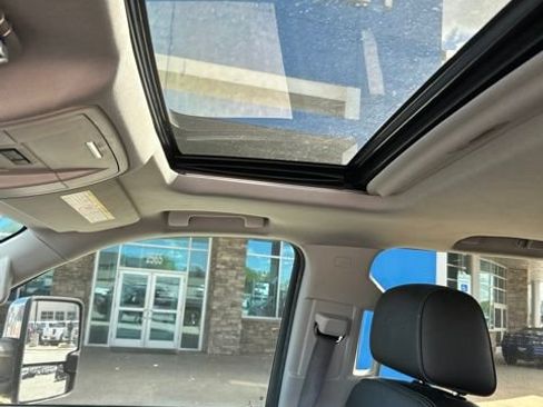 Used 2016 GMC Sierra 2500 Denali w/ Duramax Plus Package AWD/4WD image 23