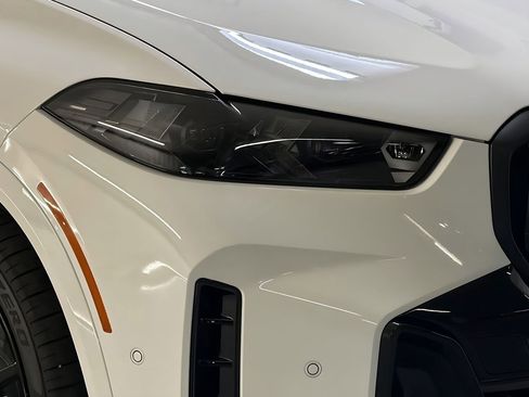 New 2026 BMW X5 xDrive40i w/ M Sport Package image 10