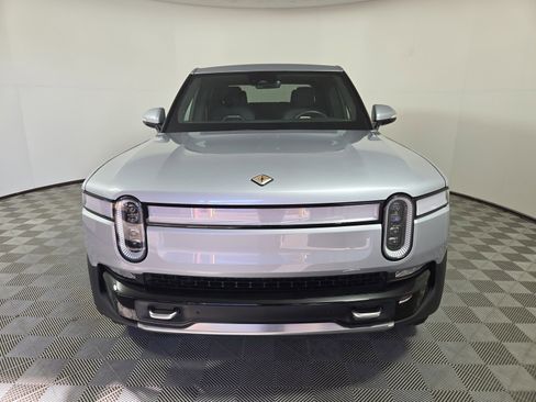 Used 2022 Rivian R1T Launch Edition image 8