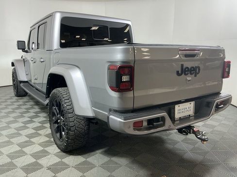 Used 2021 Jeep Gladiator Overland image 18