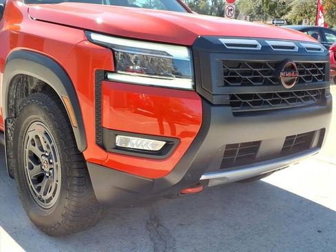 Used 2025 Nissan Frontier Pro-X image 9