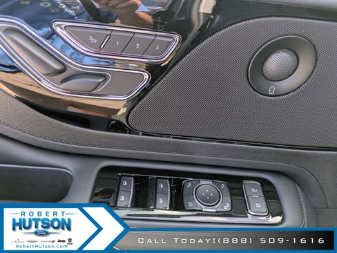 New 2025 Lincoln Aviator Reserve image 18