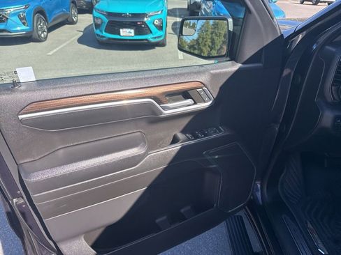 Used 2022 Chevrolet Silverado 1500 RST image 11