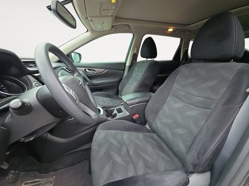 Used 2016 Nissan Rogue SV AWD/4WD image 9