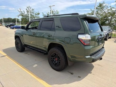 Used 2022 Toyota 4Runner TRD Off-Road Premium w/ TRD Black Wheel Package (TMS) AWD/4WD image 4
