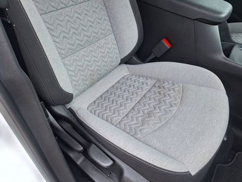 Used 2023 Chevrolet Equinox LS image 27