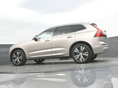 Certified 2023 Volvo XC60 B5 Plus AWD/4WD image 23