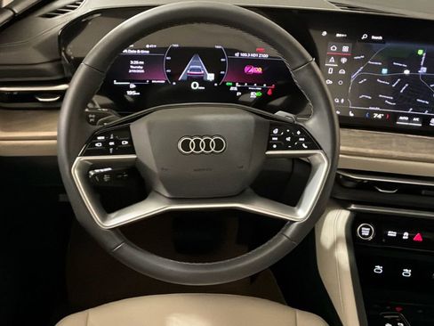 New 2025 Audi Q5 Premium image 11