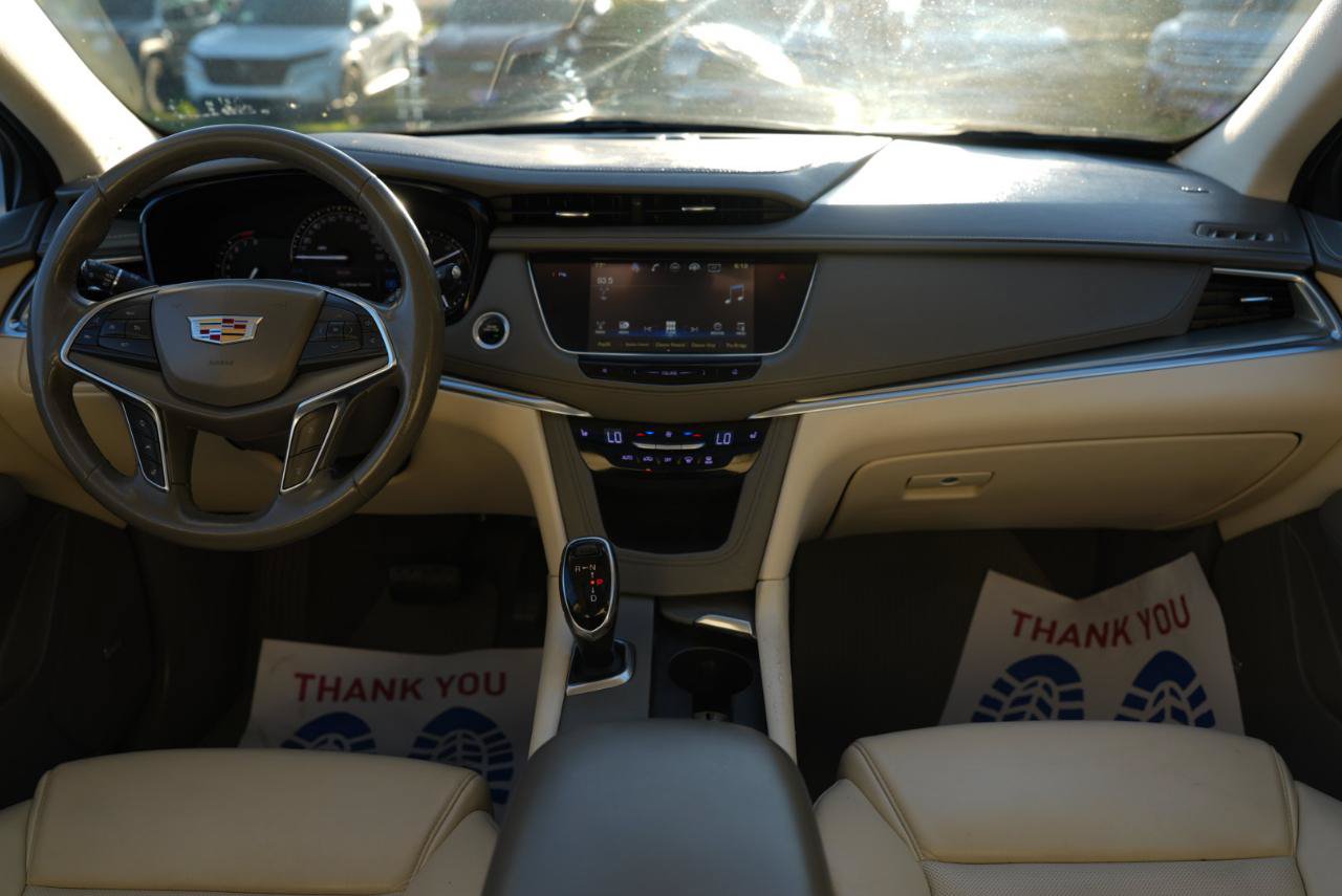 Used 2018 Cadillac XT5 Luxury w/ Driver Awareness Package FWD image 12