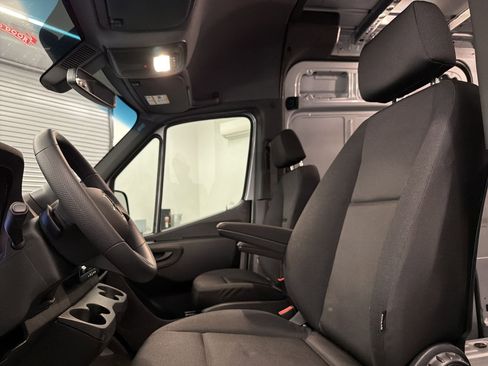 New 2025 Mercedes-Benz Sprinter 2500 image 5