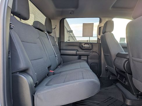 Used 2022 Chevrolet Silverado 2500 Custom w/ Custom Value Package image 13