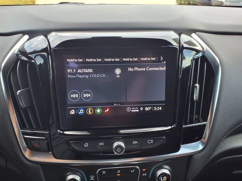 Used 2023 Chevrolet Traverse LT FWD image 28