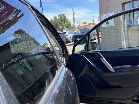 Used 2016 Subaru Forester 2.5i Premium AWD/4WD image 11