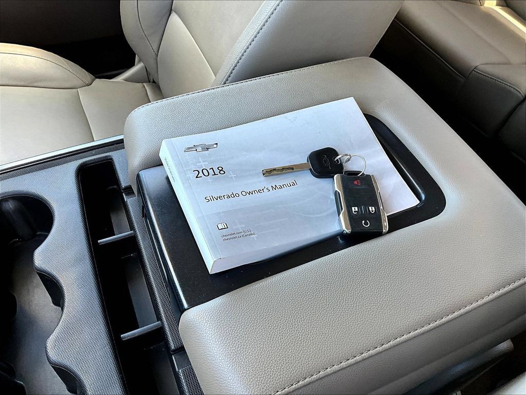Used 2018 Chevrolet Silverado 1500 LTZ w/ LTZ Plus Package AWD/4WD image 35
