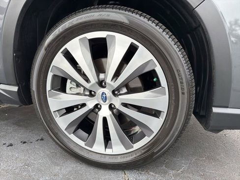 Used 2022 Subaru Ascent Limited image 9